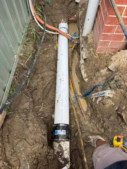 Replacement stormwater pipe laid and joined in an open trench